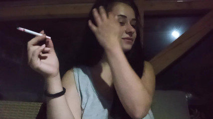 fartingclub01: Bersantai dan merokok