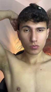 Výstřiky s Wild Roughthroat