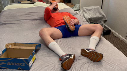 snkrluvr69: Dvojčata Brooks Levitate, Noste, Šukej, Mrdka, Lízání