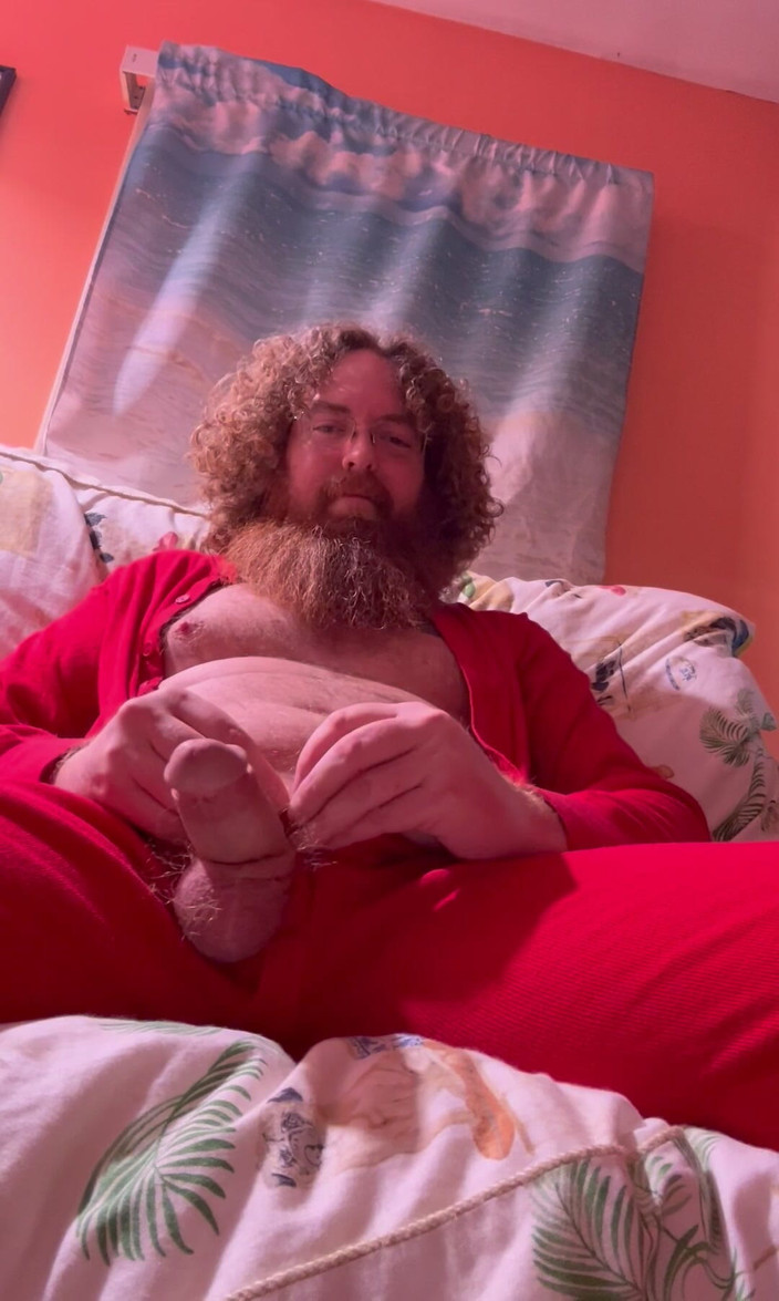 Big Baz: Kızıl saçlı kız Red Union Suit ile