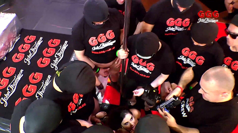 GGG John Thompson Studio: Ggg John Thompson - Volwassen buurman geeft tiener de eerste keer