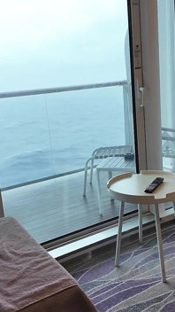Scandal on the Cruiseship