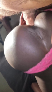 Pijpen en poesje gecreampied voor mijn zwarte slet met grote borsten