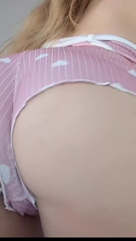 ในชุดนอนซนของเธอ มาดูฉันถึงจุดสุดยอด