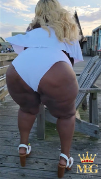 Mochaswallows' Boardwalk Slut Strut