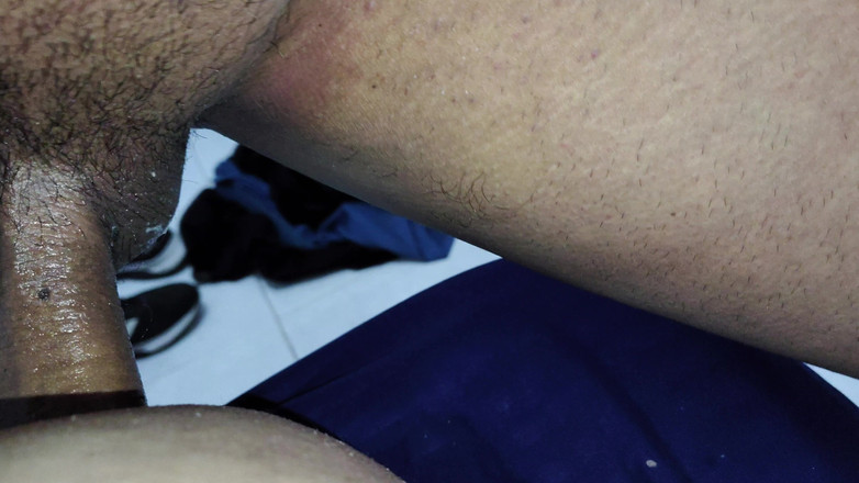 Angy Bisexperiences: 내 황소에게 후장 따먹히는 바람난 남편