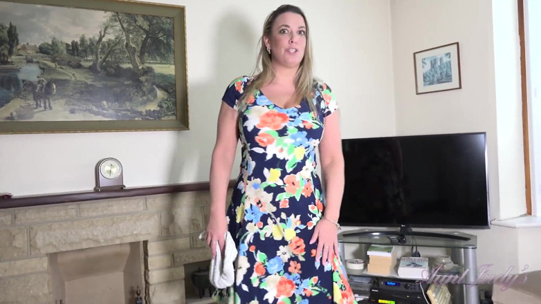 Aunt Judy's: Auntjudys - bare stanon vaali chodne laayak patni Maisie Lewis ke...