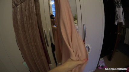 All Sexy Vids: Birthday dresses pee