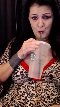 Cycata MILF czkawka