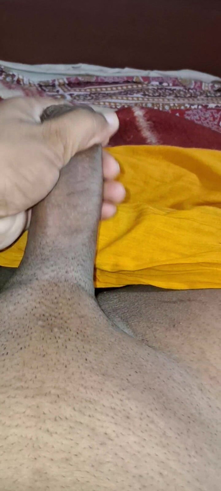 Rajveer Bhumihar: En indisk bypojke, vadar fitta, röv, för sin långa Penis.