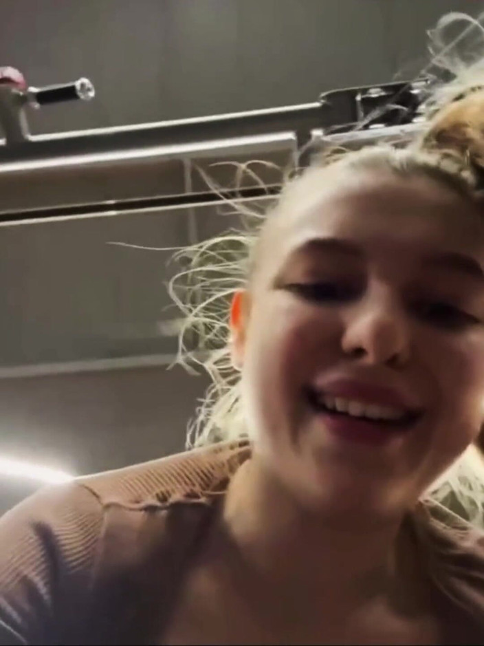 JuiceLussie: Extreme Masturbation and Training at the Gym