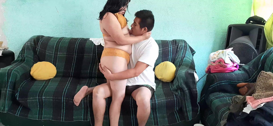 Oriane_Suck_Roses: Kita mengambil kesempatan daripada hakikat bahawa makcik saya tiada, kami...