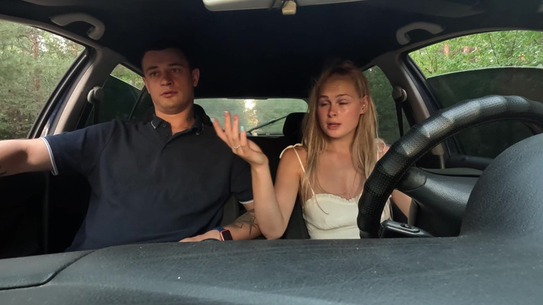 HotPrincessUA: Klikování a stříkání dovnitř: Nevlastní sestra spustí auto s mojí...