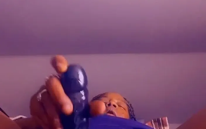 Desirable_Passion: Desirable passion creams her dildo