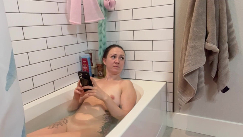 Bigmax8inch: Exhibition de sous la douche, partie 1, nouveau coloc oublié de...