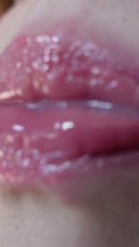 Mis Labios Y Lengua En Primer Plano