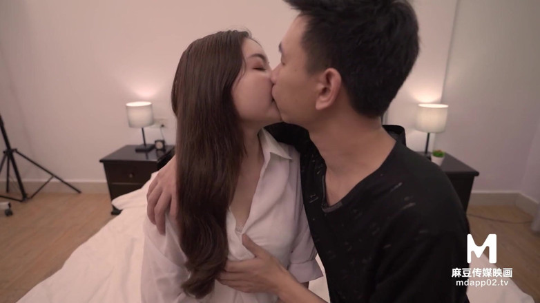 ModelMedia Asia: Une conversation amateur se fait baiser