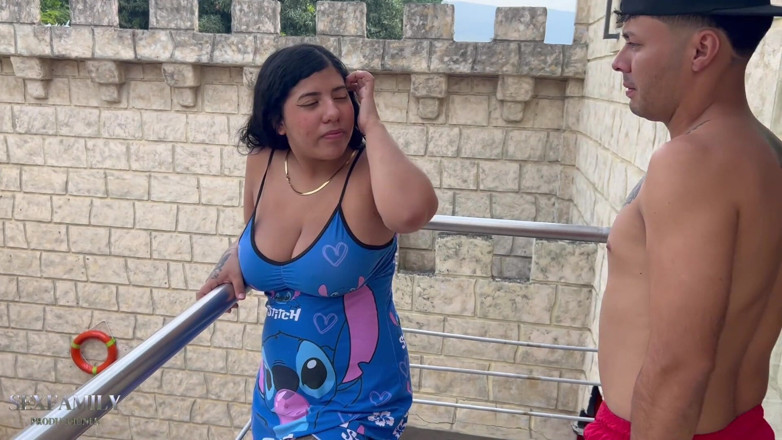 Bigboobssex: La mia bella sorellastra indiana gode di una bella vista...