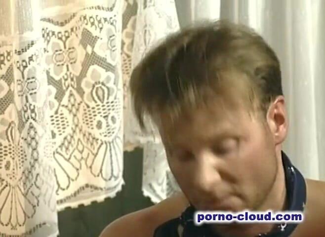 Porno Cloud: Bistro servisi - DVD