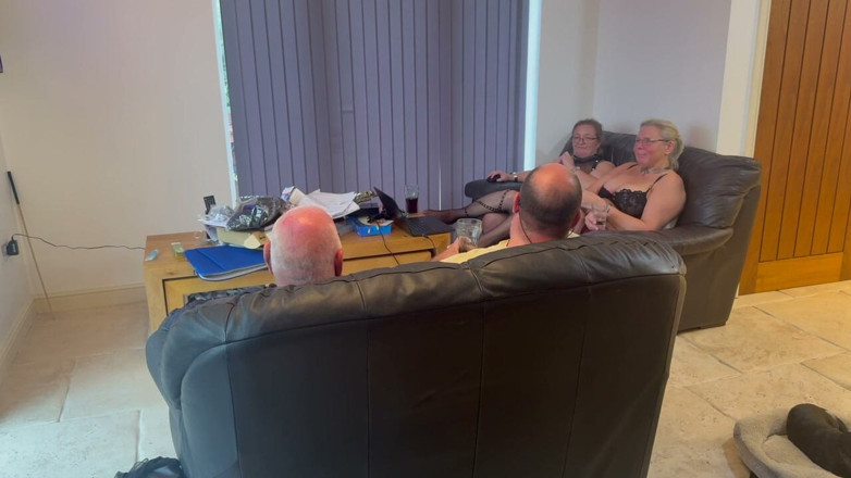 Lanista_Bear: Part 1 -behind the Scenes Chat with Lanista Bear, Domina Satana, Peaches...