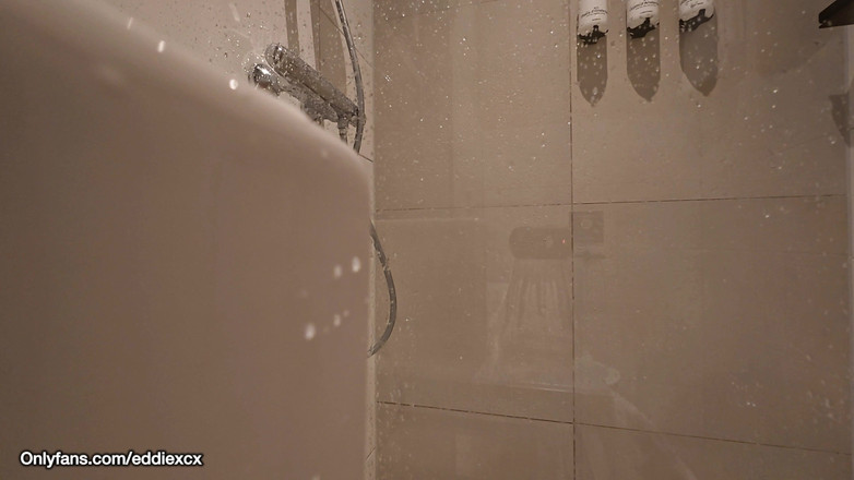 eddiexcxc: Twink Shower