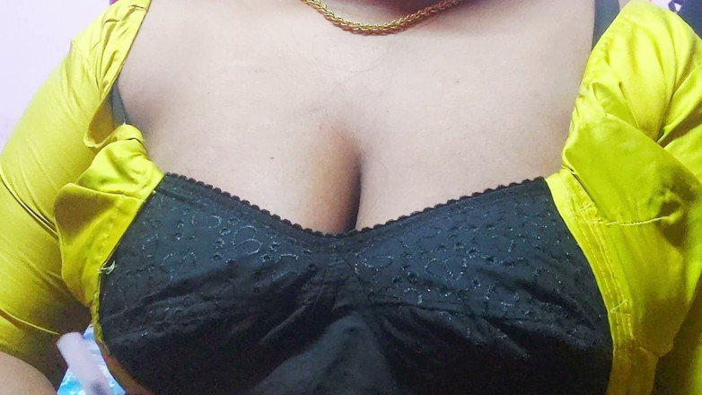 Desi Mohini: L'insegnante indiana indiana fa sesso con il nuovo patrigno