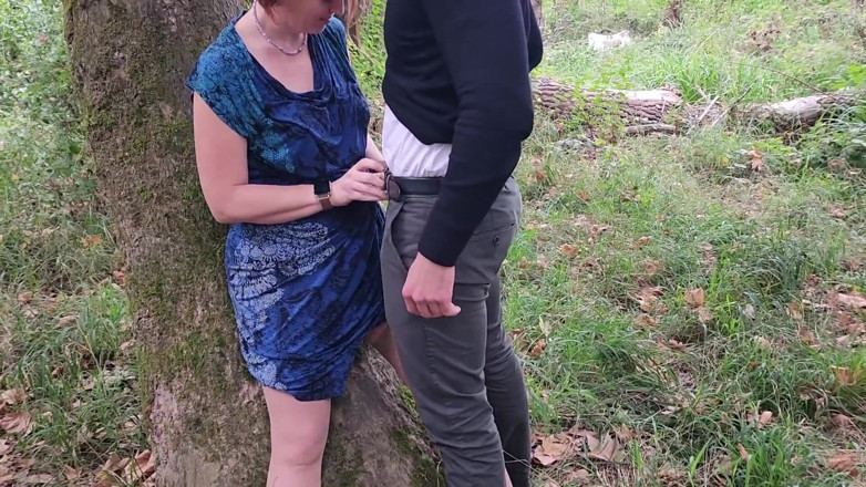 Sexymarghot: Exhib nature turns into a hot threesome