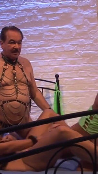 Bữa tiệc biến thái của Susi với Blank Fuck Swinger