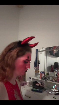 Halloween Is Comming thumbnail