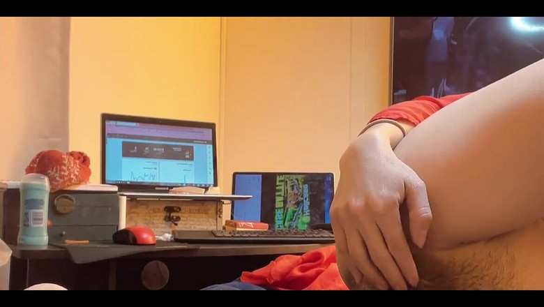 sweethanajapanese: Sexy japonská dívka s malou kundičkou v červeném stylu