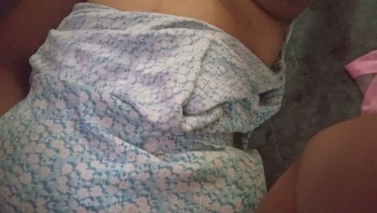 Anne White: Most Beautiful Sri Lankan Girl Showing Her Sexy Body