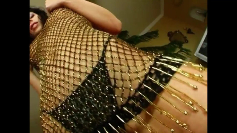 Cruel Media TV: Anal sevgilisi Vanessa'nın küçük göğüsleri