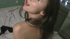 Dirty fantasy: Nevlastní dcera svádí nevlastního otce, aby dostal creampie