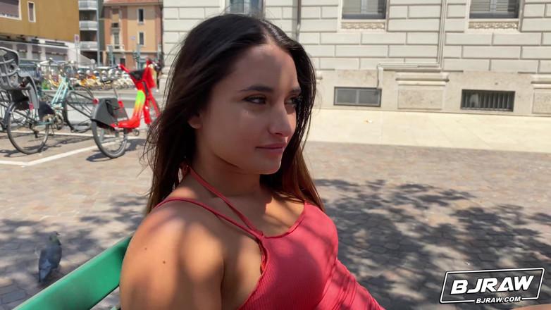 BJ Raw: Bjraw Sara Diamante's Italian Blowjob