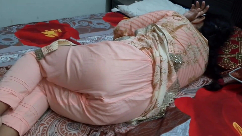 RedQueenRQ: 義理の兄弟が義理の妹を利用する