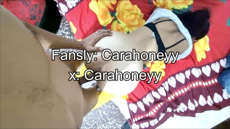 Carahoney: Así es como la perra sumisa de Carahoneyy lo disfruta