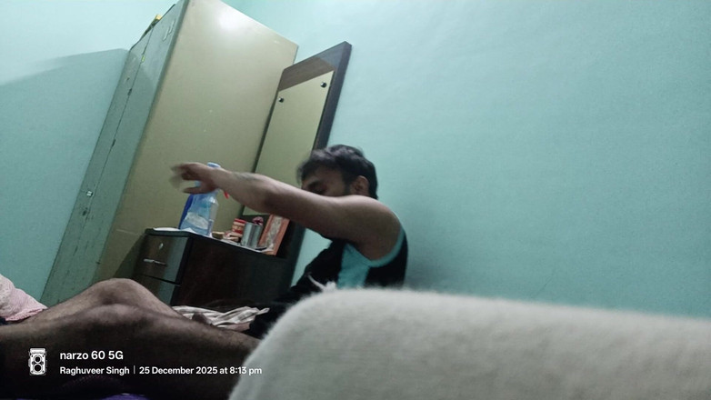 Rajasthani-old-lover: Las chicas indias son sexo con vecino padrastro y oficial...