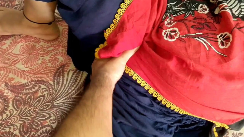 RedQueenRQ: 村のVerginの女の子は、彼氏の明確なオーディオ淫語に犯されたハードxxxxでした。