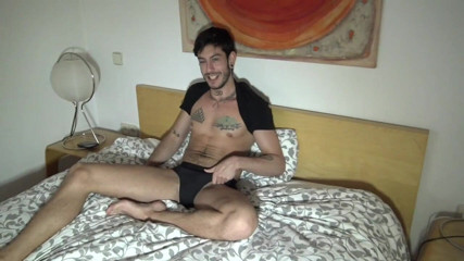 Bareback Made in Spain: Angelo dientot dari belakang sama alelis calrk