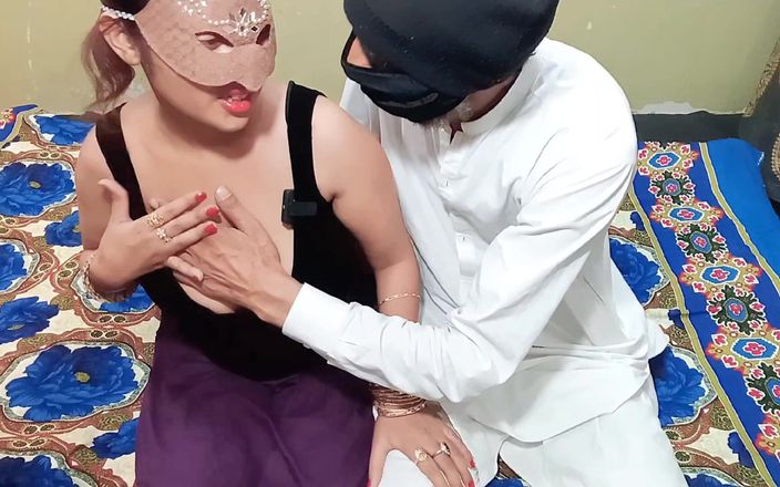 HotQueenPk: Indian Hot Maid Fucked Hard Doggystyle by Her Boss Indian...