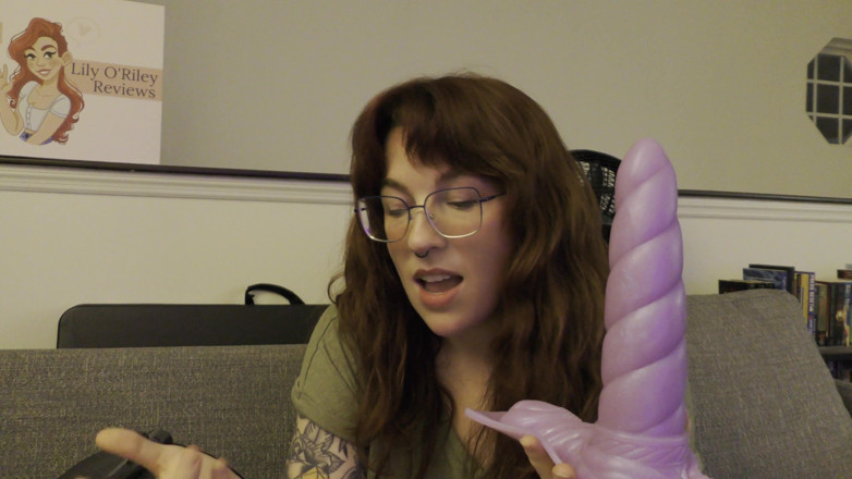 Lily O'Riley: Ulasan NSFW tentang aksesori Mystic Motorbunny