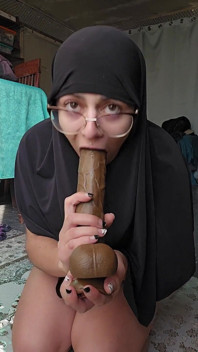 Rough Blowjob and Riding BBC Dildo Mia Niqab