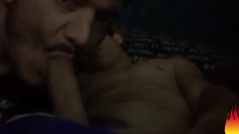The Substance: Sahabatku Tiba dari perjalanan dan aku menyapanya dengan blowjob legendaris!