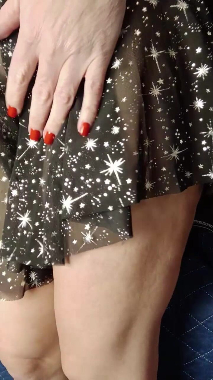 Elianna: Förtrollande MILF