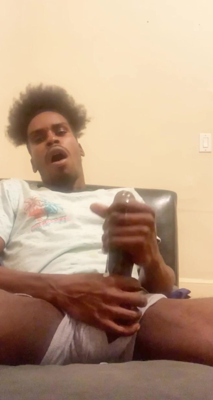 Prettyboy J: Branlette à 2 mains