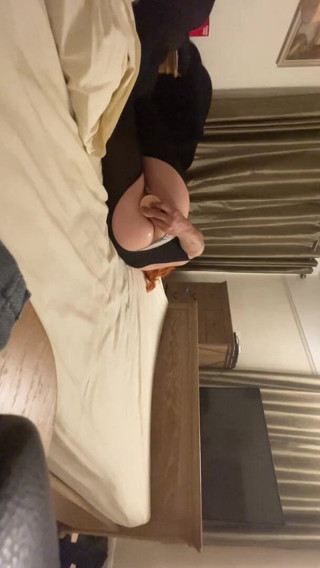 Danielles panty Den: Follando mi pequeño coño apretado
