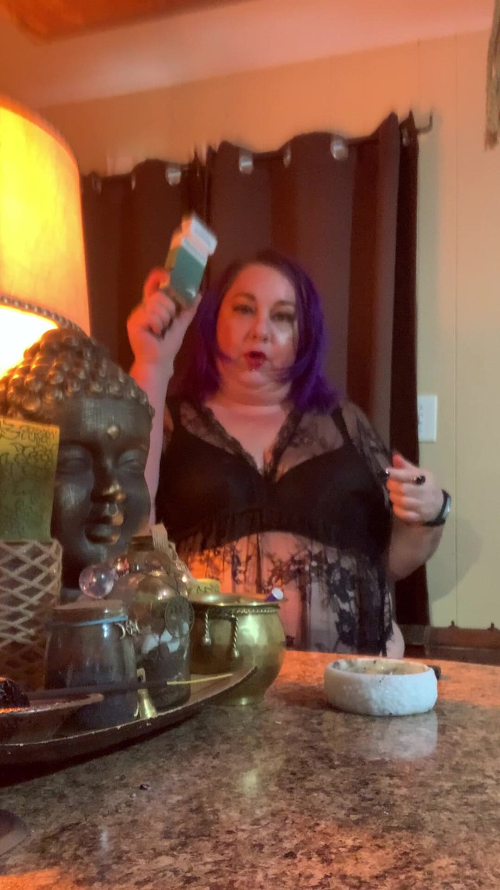 BlancaGirlBBW: Fumează cu mine