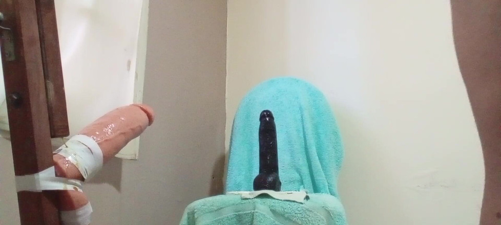 Todo -Anal: Я такая возбужденная, и я просто хочу, чтобы в заднице было два дилдо.