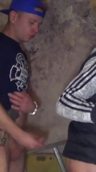 Jordan umplută cu spermă de cokc xxl de Oscar Wood