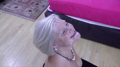 Lacey Starr productions: Lakomá babička má gangbang